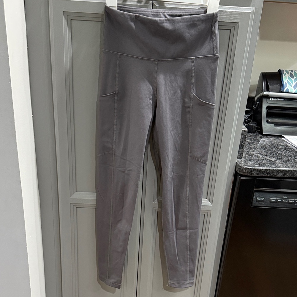 American Eagle Outfitters Gray “Everything Leggings” - Small